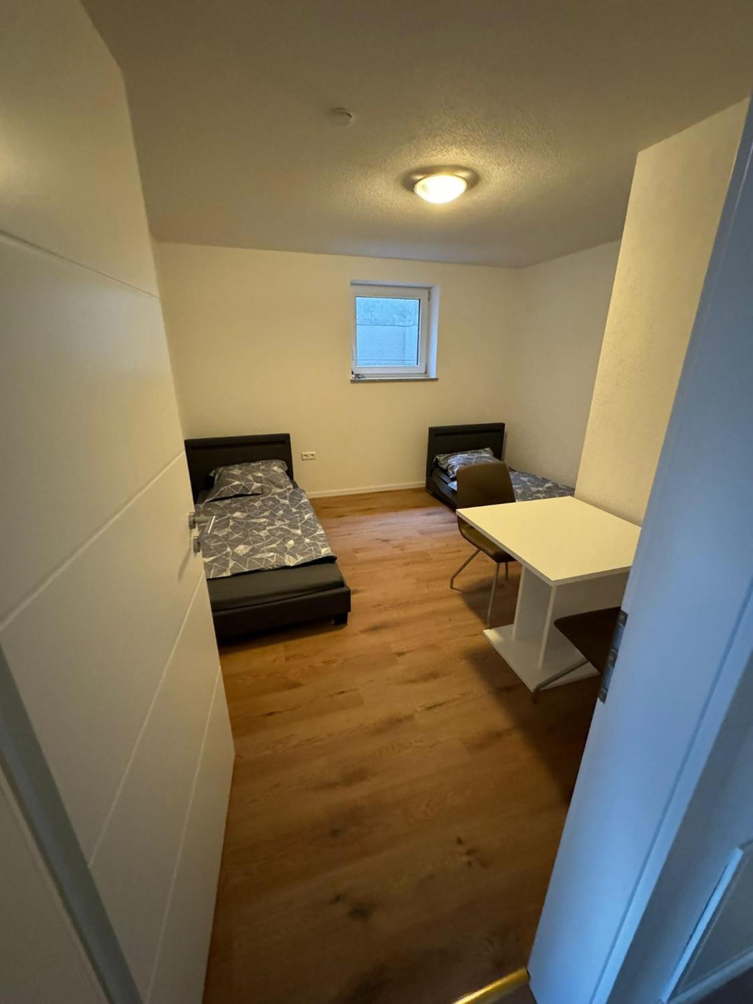 אהינגן Neues Apartment Ehingen מראה חיצוני תמונה